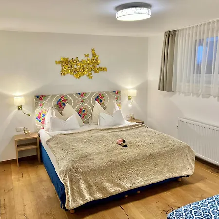 Andi's Skihotel 4*