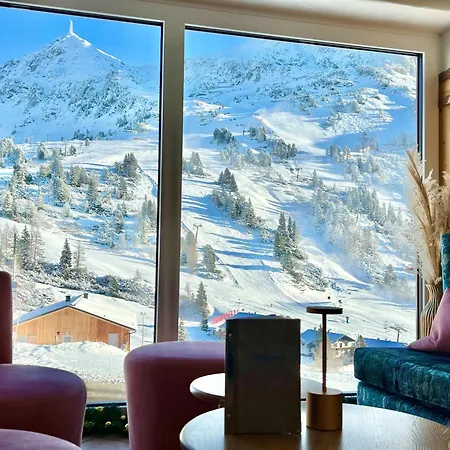 Andi's Skihotel 호텔 4*