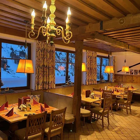 Andi's Skihotel 호텔 4*