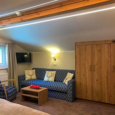 Andi's Skihotel 4*