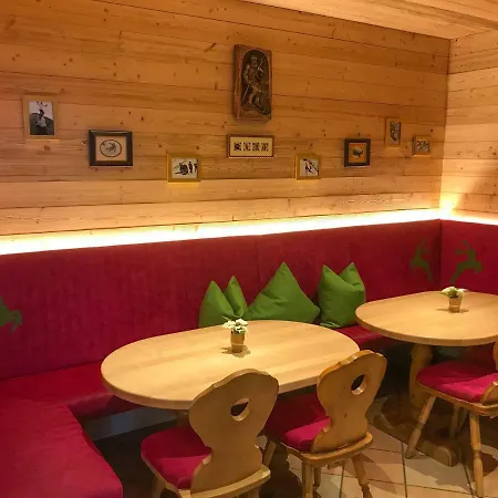Andi's Skihotel Hotel 4*