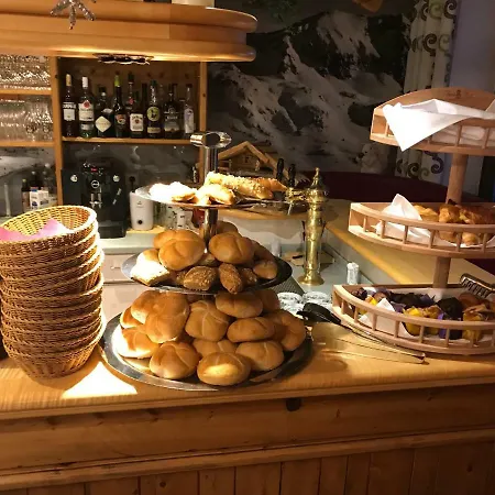 מלון Andi's Skihotel 4*