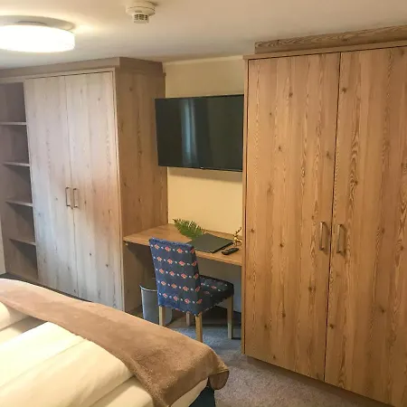 Andi's Skihotel 4* אוברטאורן