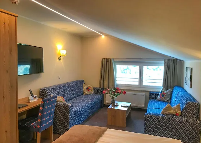 Andi's Skihotel 4*